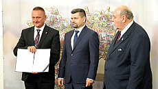 Rada powiatu olsztyńskiego wybrała starostę i przewodniczącego